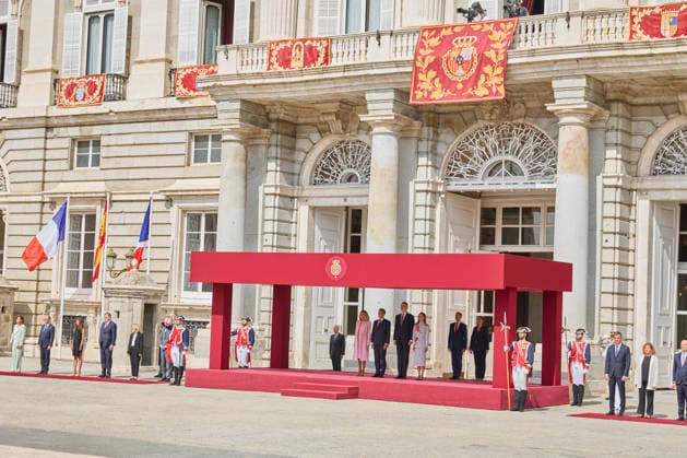 September 29, 2026, Madrid, Madrid, Spain: KING FELIPE VI of Spain and QUEEN LETIZIA of Spain welcome the President of the French Republic, EMMANUEL MACRON, and First Lady BRIGITTE MACRON on the occasion of their official visit Madrid Spain - ZUMAc260 20260929_zep_c260_007 Copyright: xMikexChicorrox
