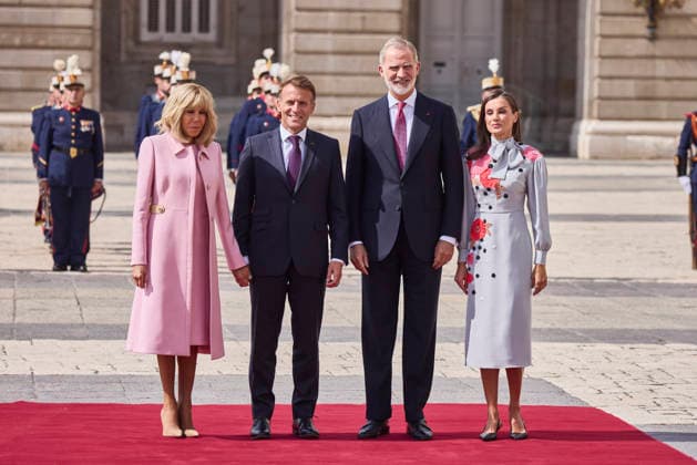 September 29, 2026, Madrid, Madrid, Spain: KING FELIPE VI of Spain and QUEEN LETIZIA of Spain welcome the President of the French Republic, EMMANUEL MACRON, and First Lady BRIGITTE MACRON on the occasion of their official visit Madrid Spain - ZUMAc260 20260929_zep_c260_008 Copyright: xMikexChicorrox