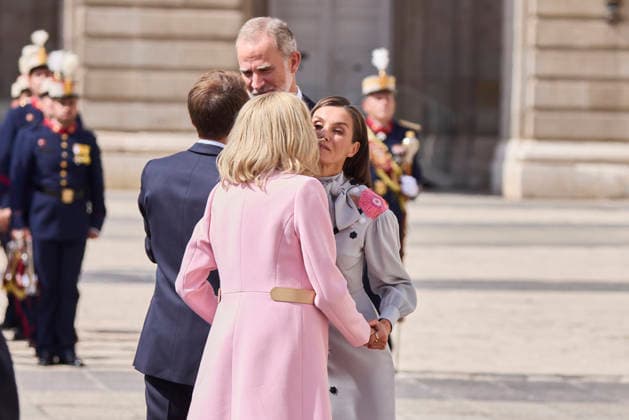September 29, 2026, Madrid, Madrid, Spain: KING FELIPE VI of Spain and QUEEN LETIZIA of Spain welcome the President of the French Republic, EMMANUEL MACRON, and First Lady BRIGITTE MACRON on the occasion of their official visit Madrid Spain - ZUMAc260 20260929_zep_c260_023 Copyright: xMikexChicorrox