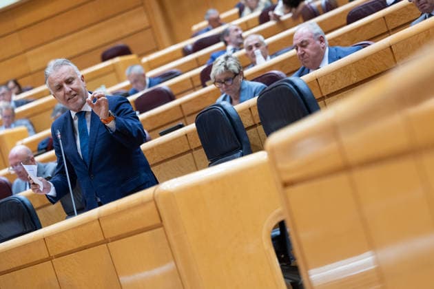 The Senate plenary session debates a motion on Democratic Memory, with the housing crisis as the underlying issue. The Minister of Territorial Policy and Democratic Memory, Ángel Víctor Torres, speaks during a plenary session in the Senate on September 29, 2026, in Madrid, Spain. The opposition will debate a motion on the Democratic Memory Act and a proposal to establish a commission on Ceuta. In addition, various committees will examine initiatives on workplace inclusion for people with disabilities, Sahrawi nationality, and the ban on conversion therapy. SEPTEMBER 29, 2026 SENATE POLITICAL MINISTERS Jesús Hellí Madrid Madrid, Spain Copyright: xJesusxHellinx 7808670