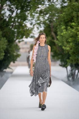 PFW - Dior Runway A model walks the runway during the Christian Dior Womenswear Spring Summer 2027 show as part of Paris Fashion Week on September 29, 2026 in Paris, France. Photo by Alexis Jumeau ABACAPRESS.COM Paris France  Copyright: xJumeauxAlexis ABACAx