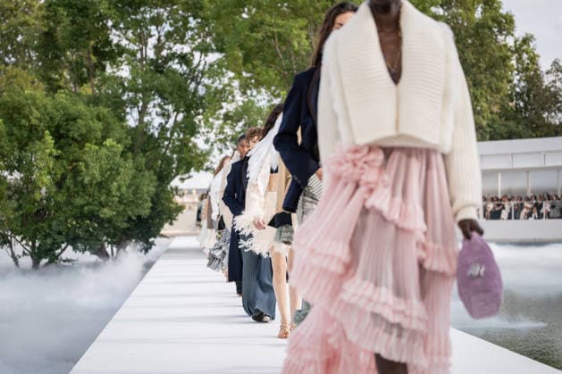 PFW - Dior Runway A model walks the runway during the Christian Dior Womenswear Spring Summer 2027 show as part of Paris Fashion Week on September 29, 2026 in Paris, France. Photo by Alexis Jumeau ABACAPRESS.COM Paris France  Copyright: xJumeauxAlexis ABACAx