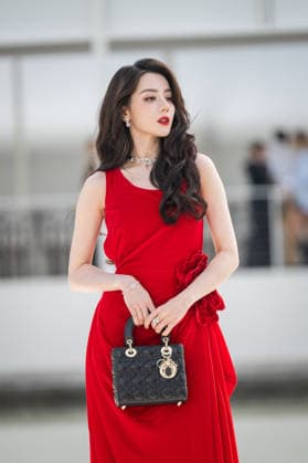 PFW - Dior Front Row Dilraba Dilmurat at the Christian Dior show during Paris Fashion Week Womenswear Spring Summer 2027 in the Jardin des Tuileries on September 29, 2026 in Paris, France. Photo by Alexis Jumeau ABACAPRESS.COM Paris France  Copyright: xJumeauxAlexis ABACAx