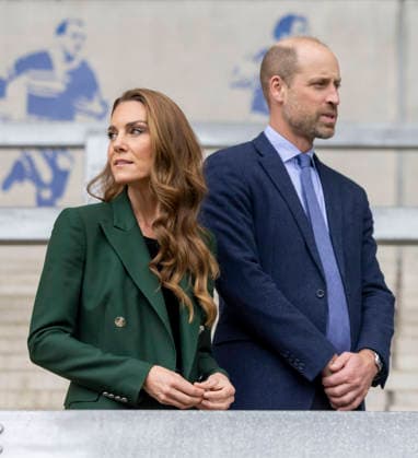 Royal visit, Leeds. JG Sept 2026 POOL Picture: James Glossop The Times & Sunday Times The Prince and Princess of Wales are seen during a visit to AMT Headingley Stadium, the home of the Leeds Rhinos rugby team where they learned how the club and the Leeds Rhinos Foundation are changing lives through the power of sport. Their Royal Highnesses met with Jamie Jones Buchanan MBE (beard and yellow blue striped tie), CEO of the Leeds Rhinos and a lifelong friend of Rob Burrow CBE. 29 09 2026, Credit:James Glossop PA ROTA - B68 Avalon UK  Copyright: xJamesxGlossopx xPAxROTAx-xB68x xAvalonx 1139203425
