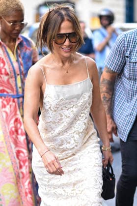 Jennifer Lopez goes shopping during Paris Fashion Week (PFW) in Paris, France, on September 29, 2026. Pierre Perusseau, Bestimage. Jennifer Lopez will be shopping during Paris Fashion Week (PFW) in Paris, France, on September 29, 2026. Paris, France  Copyright: xPierrexPerusseaux xBestimagexPierrexPerusseaux xBestimagex