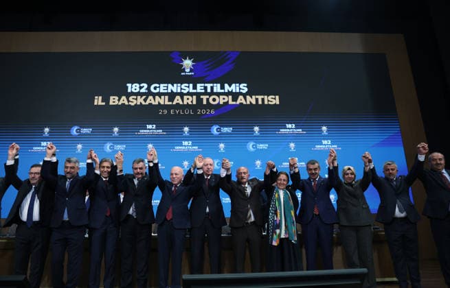 Turkish President and Leader of the Justice and Development Party Recep Tayyip Erdogan ANKARA, TURKIYE - SEPTEMBER 29: (----EDITORIAL USE ONLY - MANDATORY CREDIT - TURKISH PRESIDENCY MURAT KULA HANDOUT - NO MARKETING NO ADVERTISING CAMPAIGNS - DISTRIBUTED AS A SERVICE TO CLIENTS----) Turkish President and Justice and Development Party (AK Party) Chairman Recep Tayyip Erdogan poses for photos after presenting party badges to nine mayors who have joined the AK Party during the Meeting with Provincial Heads at the AK Party Congress Center in Ankara, Turkiye, on September 29, 2026. Turkish Presidency Murat Kula Handout Anadolu Ankara Turkey. Editorial use only. Please get in touch for any other usage.  Copyright: x2026xAnadoluxTurkishxPresidencyx xMuratxKulax xHandoutx