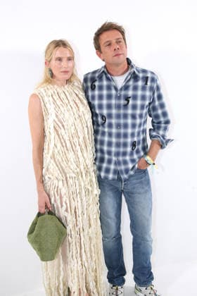 Jonathan Anderson and Dree Hemingway pose following the Dior Spring Summer 2027 Greetings Ready-to-Wear Collection fashion show as part of Paris Fashion Week, France, on September 29, 2026. Bertrand Rindoff Bestimage Celebrities at the Dior fashion show, Women’s Ready-to-Wear Spring Summer 2026, as part of Paris Fashion Week on September 29, 2026, in Paris, France. Paris, France  Copyright: xBERTRANDxRINDOFFxPETROFFx xBESTIMAGExBERTRANDxRINDOFFxPETROFFx xBESTIMAGEx