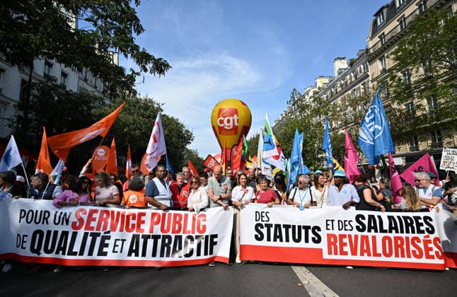 Public sector workers strike in Paris ahead of 2027 budget presentation PARIS, FRANCE - SEPTEMBER 29: French trade union General Confederation of Labour (CGT) Secretary General Sophie Binet (C) participates in a rally during nationwide public-sector strikes and demonstrations ahead of the presentation of the 2027 draft budget, on September 29, 2026 in Paris, France. Mustafa Yalcin Anadolu Paris France. Editorial use only. Please get in touch for any other usage.  Copyright: x2026xAnadoluxMustafaxYalcinx