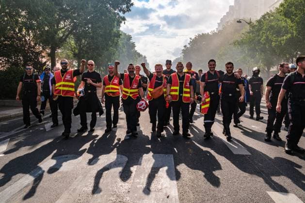 RECORD DATE NOT STATED Protest by professional firefighters in Paris Photo by Arnaud BEINAT Maxppp September 29, 2026, Paris, France National protest by professional firefighters  Copyright: xMAXPPPxArnaudxBeinatx ABE2609829-05 ABE2609829-05