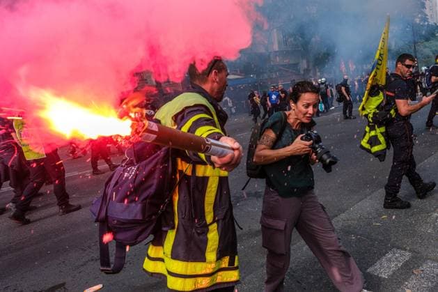 RECORD DATE NOT STATED Protest by professional firefighters in Paris Photo by Arnaud BEINAT Maxppp September 29, 2026, Paris, France National protest by professional firefighters  Copyright: xMAXPPPxArnaudxBeinatx ABE2609829-07 ABE2609829-07