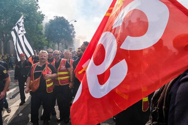 RECORD DATE NOT STATED Protest by professional firefighters in Paris Photo by Arnaud BEINAT Maxppp September 29, 2026, Paris, France National protest by professional firefighters  Copyright: xMAXPPPxArnaudxBeinatx ABE2609829-03 ABE2609829-03