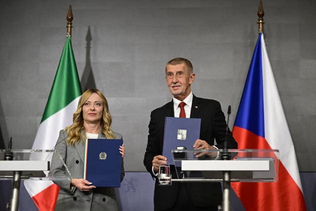 From left Italian Prime Minister Giorgia Meloni and Czech Prime Minister Andrej Babis during the press conference after their meeting, on September 29, 2026, in Prague, Czech Republic. (CTKxPhoto RomanxVondrous) CTKPhotoP2026092908055  CTKPhotoP2026092908055