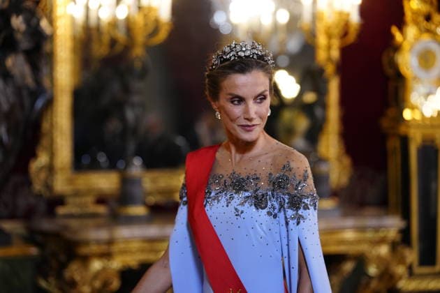 29-09-2026 Gala Queen Letizia and Brigitte Macron pose before the galadinner at the royal palace in Madrid on the 1st day of the 2 day statevisit to Spain. No Spain Â  Copyright: xPPEx