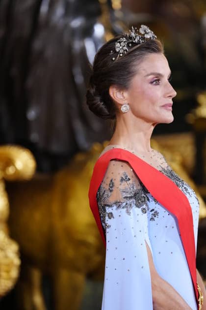 29-09-2026 Gala Queen Letizia and Brigitte Macron pose before the galadinner at the royal palace in Madrid on the 1st day of the 2 day statevisit to Spain. No Spain Â  Copyright: xPPEx