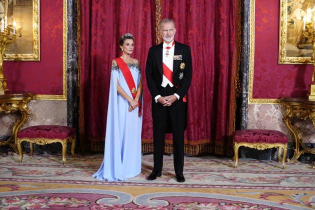 29-09-2026 Gala Queen Letizia and King Felipe with Emmanuel Macron and Brigitte Macron pose before the galadinner at the royal palace in Madrid on the 1st day of the 2 day statevisit to Spain. No Spain Â  Copyright: xPPEx