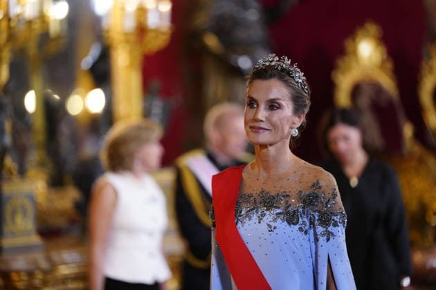 29-09-2026 Gala Queen Letizia and Brigitte Macron pose before the galadinner at the royal palace in Madrid on the 1st day of the 2 day statevisit to Spain. No Spain Â  Copyright: xPPEx