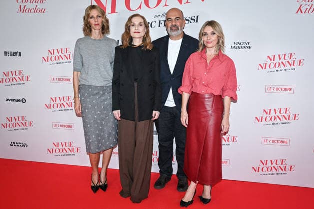 Preview of the film NI VUE, NI CONNUE in Paris FA Sandrine Kiberlain, Isabelle Huppert, Marc Fitoussi and Anne Marivin pose for a photo-call for the film NI VUE, NI CONNUE at the Pathe Palace Cinema in Paris, on September 29, 2026. Photo by Firas Abdullah ABACAPRESS.COM Paris Ile-de-France France  Copyright: xAbdullahxFiras ABACAx