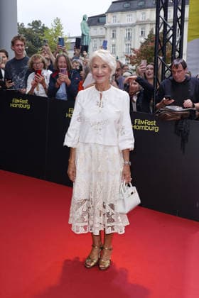 Helen Mirren upon her arrival for the ceremony honoring her with the Douglas Sirk Award on September 29, 2026, at Cinemaxx Dammtor as part of the 34th Hamburg Film Festival. Helen Mirren attends the ceremony honoring her with the Douglas Sirk Award at Cinemaxx Dammtor on September 29, 2026 in Hamburg, Germany. Douglas Sirk Award for Helen Mirren at the 34th Hamburg Film Festival