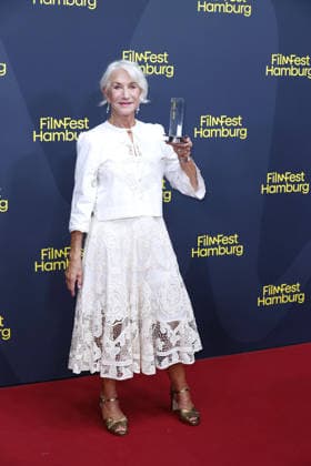 Helen Mirren at the ceremony honoring her with the Douglas Sirk Award on September 29, 2026, at Cinemaxx Dammtor as part of the 34th Hamburg Film Festival. Helen Mirren attends the ceremony honoring her with the Douglas Sirk Award at Cinemaxx Dammtor on September 29, 2026 in Hamburg, Germany. Douglas Sirk Award for Helen Mirren at the 34th Filmfest Hamburg