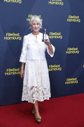 Helen Mirren at the ceremony honoring her with the Douglas Sirk Award on September 29, 2026, at Cinemaxx Dammtor as part of the 34th Hamburg Film Festival. Helen Mirren attends the ceremony honoring her with the Douglas Sirk Award at Cinemaxx Dammtor on September 29, 2026 in Hamburg, Germany. Douglas Sirk Award for Helen Mirren at the 34th Filmfest Hamburg