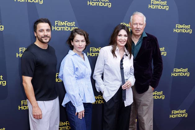 Kostja Ullmann, Henriette Confurius, Iris Berben, and Axel Milberg at the ZDF premiere photocall for *Die dritte Hochzeit* on September 29, 2026, at Cinemaxx as part of the 34th Film Festival in Hamburg. Kostja Ullmann, Henriette Confurius, Iris Berben, and Axel Milberg attend the premiere of *Die dr