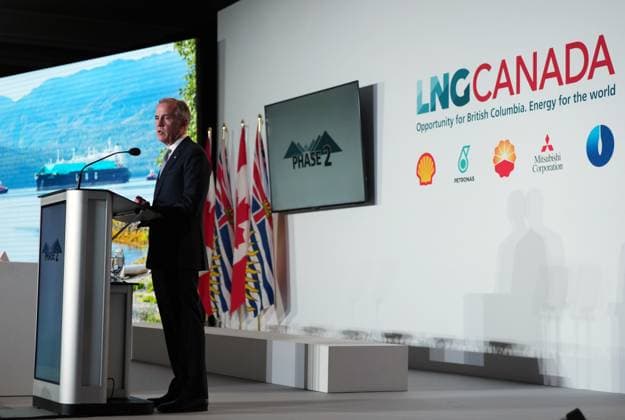 September 29, 2026, Vancouver, Bc, CANADA: Prime Minister Mark Carney speaks after LNG Canada said it will go ahead with the Phase 2 expansion project at its LNG terminal in Kitimat, B.C., during an announcement in Vancouver, on Tuesday, Sept. 29, 2026. The expansion will double LNG Canada s capacity to 28 million tonnes a year. Vancouver CANADA  - ZUMAc35_ 20260929_zaf_c35_094 Copyright: xDarrylxDyckx