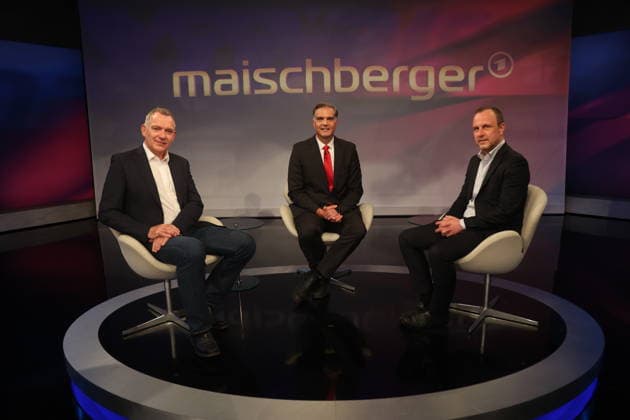 Guests on Maischberger in Berlin, September 29, 2026: Guests on the live broadcast of Maischberger on Das Erste with Jan van Aken, Peter Neumann, Member of the Bundestag for Die Linke; political scientist Frederik Pleitgen; CNN correspondent Denis Scheck; literary critic and host Ulrike Herrmann; Michael Bröcker of *taz*; Table Briefings, Berlin, Germany Copyright: xMatthiasxGränzdörferx