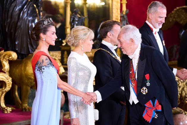 29-09-2026 Gala Queen Letizia and King Felipe with Emmanuel Macron and Brigitte Macron pose before the galadinner at the royal palace in Madrid on the 1st day of the 2 day statevisit to Spain. No Spain Â  Copyright: xPPEx
