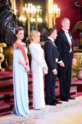 29-09-2026 Gala Queen Letizia and King Felipe with Emmanuel Macron and Brigitte Macron pose before the galadinner at the royal palace in Madrid on the 1st day of the 2 day statevisit to Spain. No Spain Â  Copyright: xPPEx