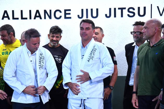 SaO PAULO, SP - 29.09.2026: FLaVIO BOLSONARO PARTICIPA DE ENCONTRO SP - Flavio Bolsonaro (PL), candidate for President of the Republic, participates in a meeting with black belts in Jiu-Jitsu, this Tuesday (29), at the Alliance academy, in the Vila Olimpia neighborhood, in Sao Paulo, SP. x3022275x  RobertoxCasimiro