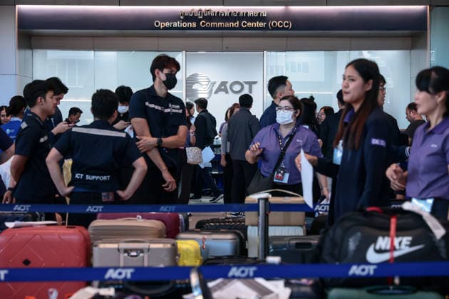 September 29, 2026, Bangkok, Bangkok, Thailand: More than 3,000 passenger bags from 52 Thai Airways International flights are piled up at Suvarnabhumi Airport after severe flooding across Bangkok left ground staff unable to reach work, forcing scores of travelers to wait overnight, in Bangkok, Thailand, September 29, 2026. Bangkok Thailand - ZUMAp219 20260929_zip_p219_028 Copyright: xNattaphonxPhanphongsanonx