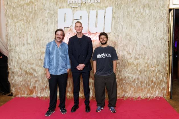 Paul, La Serie Photocall - Paris Director Antoine de Bary, Paul Mirabel and Director Nathanael Munnich attend the photocall for the premiere of Paul, La Serie held at the Grand Rex Cinema in Paris, France on September 29, 2026. Photo by David Boyer ABACAPRESS.COM Paris France  Copyright: xBoyerxDavid ABACAx