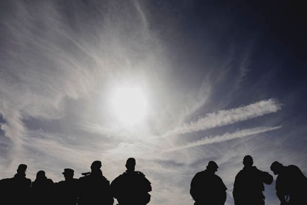 Silhouettes of soldiers, photographed during the Vigilant Roland II exercise conducted by the Bundeswehr s Homeland Security Division in a public area in Stendal, September 29, 2026. As part of the exercise, the soldiers are training, among other things, in providing aid following a car accident and in preventing espionage attempts by enemy forces. Stendal, Germany Copyright: xFlorianxGaertnerx