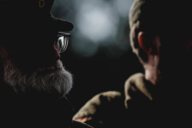An older soldier with a beard, photographed during the Vigilant Roland II exercise conducted by the Bundeswehr s Homeland Security Division in a public area in Stendal, September 29, 2026. As part of the exercise, the soldiers are training, among other things, to provide aid following a car accident and to prevent espionage attempts by enemy forces. Stendal, Germany Copyright: xFlorianxGaertnerx