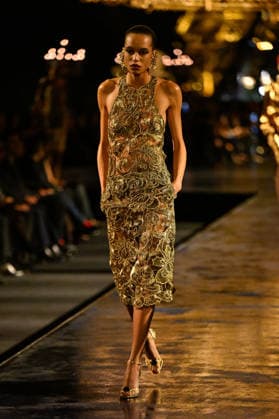 PFW Saint Laurent Runway A model walks the runway at the Saint Laurent show during Paris Fashion Week, in Paris, France on 29 September 2026. Photo by Julien Reynaud APS-Medias ABACAPRESS.COM Paris France  Copyright: xReynaudxJulien APS-Medias ABACAx