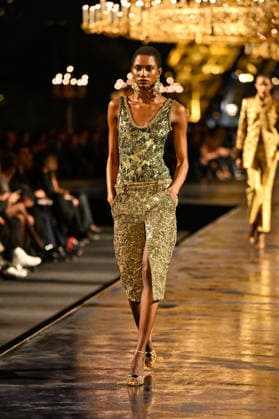 PFW Saint Laurent Runway A model walks the runway at the Saint Laurent show during Paris Fashion Week, in Paris, France on 29 September 2026. Photo by Julien Reynaud APS-Medias ABACAPRESS.COM Paris France  Copyright: xReynaudxJulien APS-Medias ABACAx