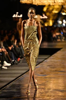 PFW Saint Laurent Runway A model walks the runway at the Saint Laurent show during Paris Fashion Week, in Paris, France on 29 September 2026. Photo by Julien Reynaud APS-Medias ABACAPRESS.COM Paris France  Copyright: xReynaudxJulien APS-Medias ABACAx