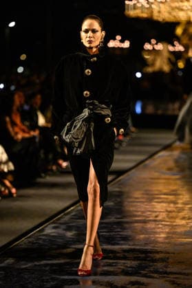 PFW Saint Laurent Runway A model walks the runway at the Saint Laurent show during Paris Fashion Week, in Paris, France on 29 September 2026. Photo by Julien Reynaud APS-Medias ABACAPRESS.COM Paris France  Copyright: xReynaudxJulien APS-Medias ABACAx
