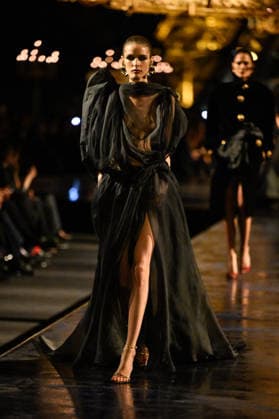 PFW Saint Laurent Runway A model walks the runway at the Saint Laurent show during Paris Fashion Week, in Paris, France on 29 September 2026. Photo by Julien Reynaud APS-Medias ABACAPRESS.COM Paris France  Copyright: xReynaudxJulien APS-Medias ABACAx