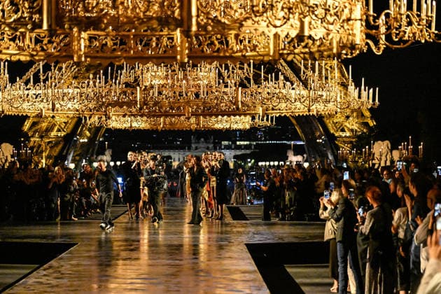PFW Saint Laurent Runway A model walks the runway at the Saint Laurent show during Paris Fashion Week, in Paris, France on 29 September 2026. Photo by Julien Reynaud APS-Medias ABACAPRESS.COM Paris France  Copyright: xReynaudxJulien APS-Medias ABACAx