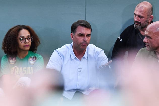 SaO PAULO, SP - 29.09.2026: FLaVIO BOLSONARO PARTICIPA DE ENCONTRO SP - Flavio Bolsonaro (PL), candidate for President of the Republic, participates in a meeting with black belts in Jiu-Jitsu, this Tuesday (29), at the Alliance academy, in the Vila Olimpia neighborhood, in Sao Paulo, SP. x3022284x  RobertoxCasimiro