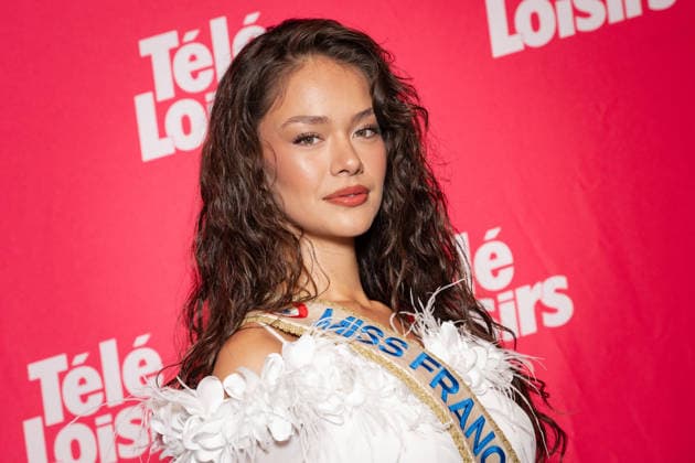 Tele Loisirs Awards - Paris Miss France 2026 Hinaupoko Deveze attends a photocall at the Tele Loisirs Awards 2026 at the Casino de Paris in Paris, France, on September 29, 2026. Photo by Alexis Jumeau ABACAPRESS.COM Paris France  Copyright: xJumeauxAlexis ABACAx