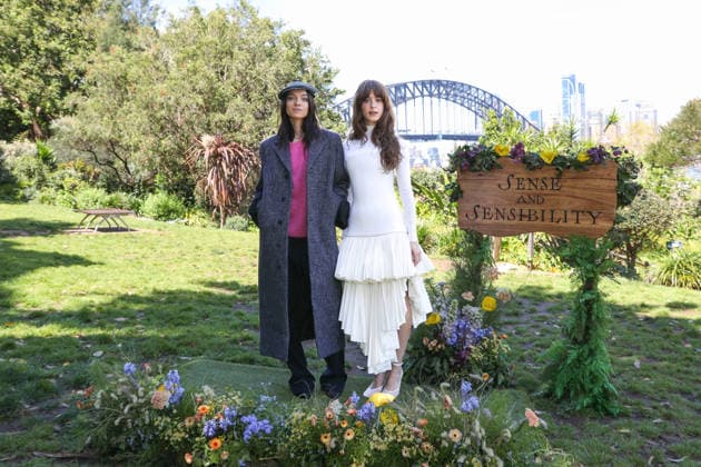 September 30, 2026: Sense and Sensibility cast members ESMo° CREED-MILES and DAISY EDGAR-JONES pose during a Photo Call at Wendy Whiteley s Secret Garden, Lavender Bay on September 30, 2026 in Sydney, NSW Australia  - ZUMAa155 20260930_aaa_a155_012 Copyright: xChristopherxKhouryx