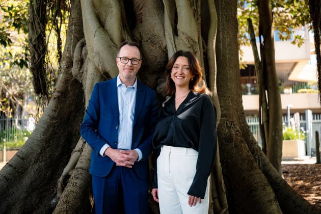 GREENS LEADERSHIP ANNOUNCEMENT, (L-R) David Shoebridge and Steph Hodgins-May pose for a photograph after the press conference announcing the new leadership team of the Australian Greens, in Sydney, Wednesday, September 30, 2026. ( NO ARCHIVING SYDNEY NEW SOUTH WALES Australia  Copyright: xGEORGExCHANx 20260930125180003799