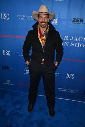 Los Angles Ca Sept 29: Jordan Wiseley at The 2026 Blue Jacket Fashion Show a benefit for Zero prostate cancer on September 29, 2026 Credit: Michael Mattes USA - ZUMAa123 20260929_zaa_a123_006 Copyright: xAdMediax
