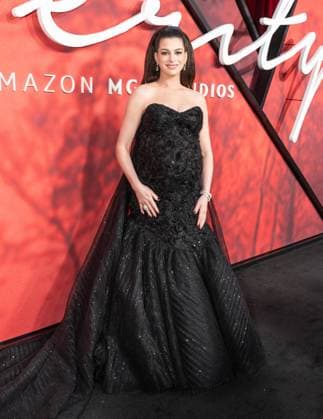 September 29, 2026, Bronx, New York, USA: Anne Hathaway wearing dress by Prabal Gurung attends premiere of Amazon MGM Studios Verity at AMC Lincoln Square in New York, NY on September 29, 2026. Bronx USA - ZUMAr339 20260929_znp_r339_027 Copyright: xLevxRadinx