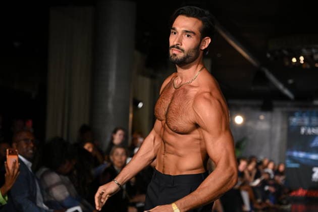 Los Angles Ca Sept 29: Sam Asghari at The 2026 Blue Jacket Fashion Show a benefit for Zero prostate cancer on September 29, 2026 Credit: Michael Mattes USA  - ZUMAa123 20260929_zaa_a123_050 Copyright: xAdMediax