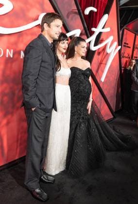 September 29, 2026, Bronx, New York, USA: Josh Hartnett, Dakota Johnson and Anne Hathaway attend premiere of Amazon MGM Studios Verity at AMC Lincoln Square in New York, NY on September 29, 2026. Bronx USA - ZUMAr339 20260929_znp_r339_083 Copyright: xLevxRadinx
