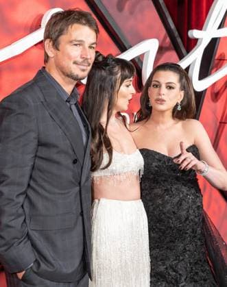 September 29, 2026, Bronx, New York, USA: Josh Hartnett, Dakota Johnson and Anne Hathaway attend premiere of Amazon MGM Studios Verity at AMC Lincoln Square in New York, NY on September 29, 2026. Bronx USA - ZUMAr339 20260929_znp_r339_084 Copyright: xLevxRadinx