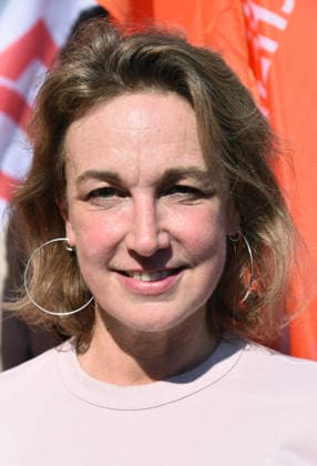 Marylise Leon At Public Service Demonstration For Working Conditions And Funding - Paris Marylise Leon (cfdt) at the demonstration of Public Service for working conditions and increased funding for public services and to support the high school blockades in Paris, France on September 29, 2026. Photo by Alain Apaydin ABACAPRESS.COM Paris France  Copyright: xApaydinxAlain ABACAx